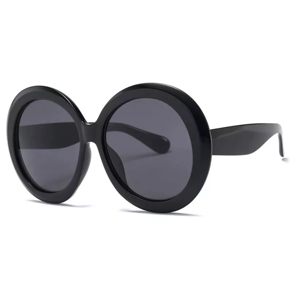 🍋2/$30 The Jackie O Oversized Round Sunglasses in Black